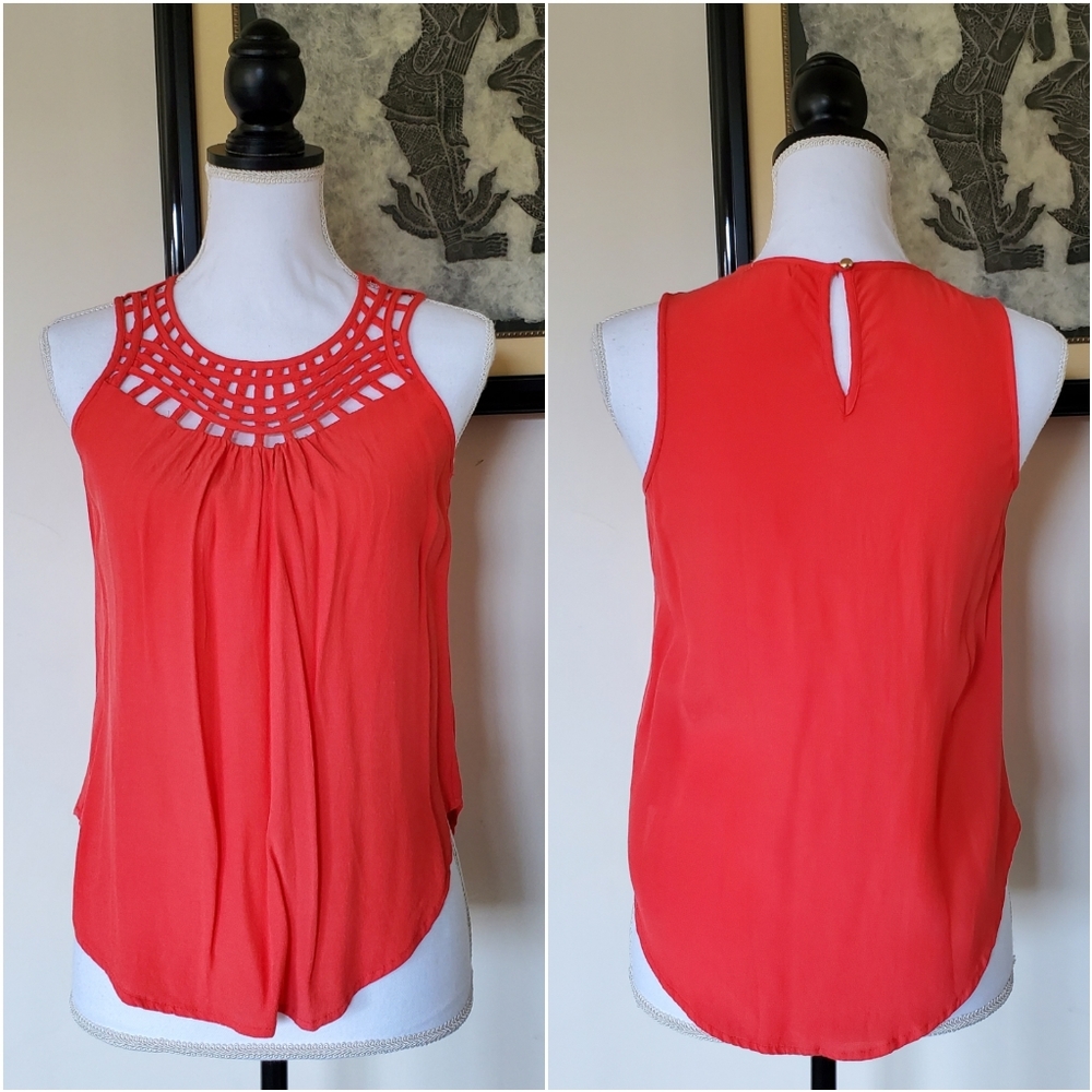 Cage sleeveless top